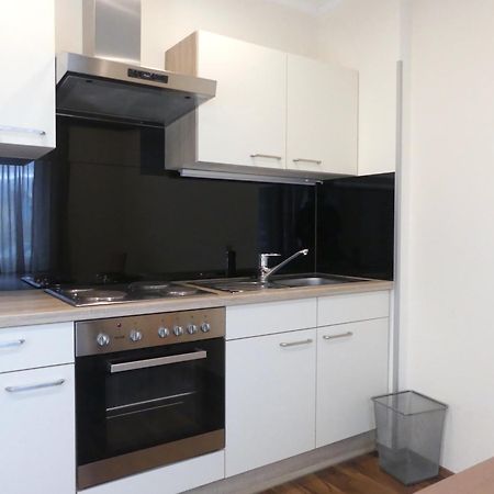 Das Reinisch Just Rooms Schwechat Extérieur photo