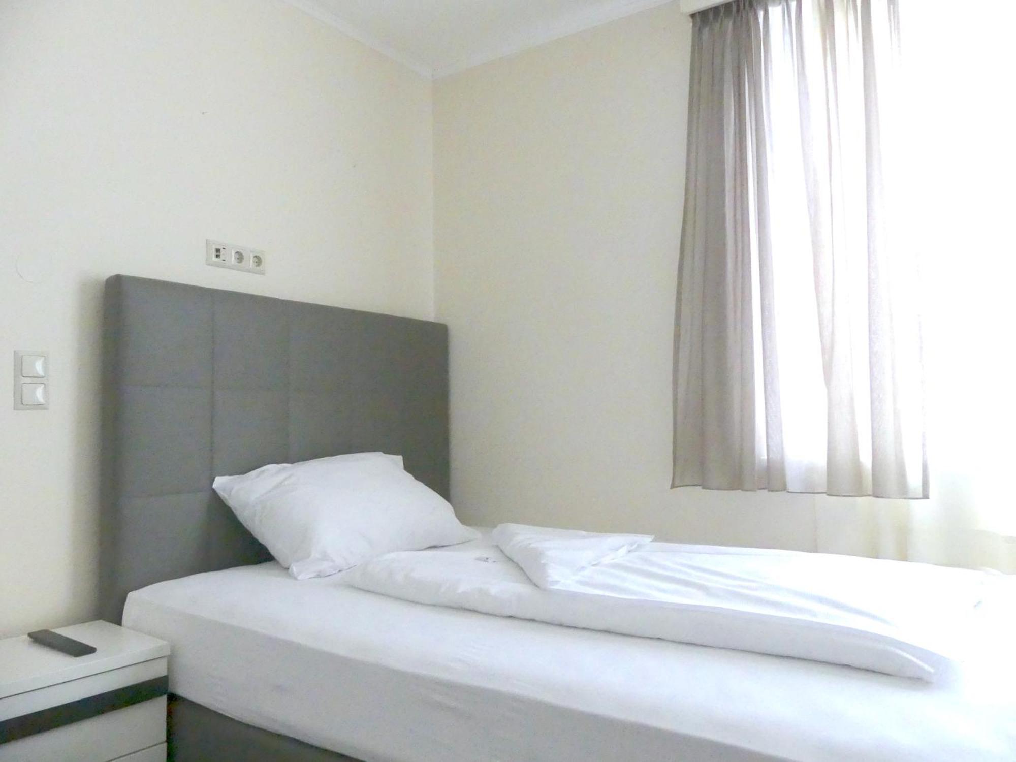 Das Reinisch Just Rooms Schwechat Extérieur photo