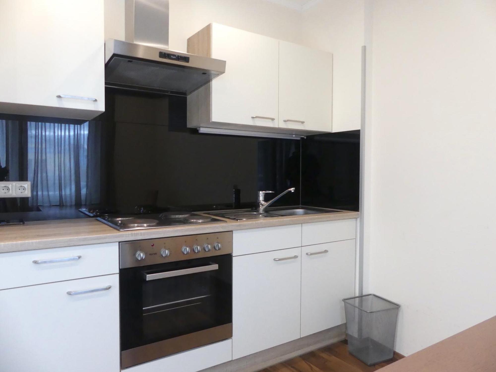 Das Reinisch Just Rooms Schwechat Extérieur photo