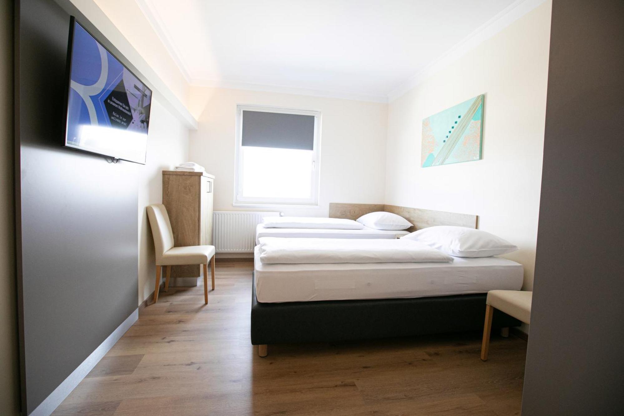 Das Reinisch Just Rooms Schwechat Extérieur photo